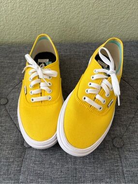 Brand New Never Worn Yellow Vans Custom Comfy Cush Sneakers